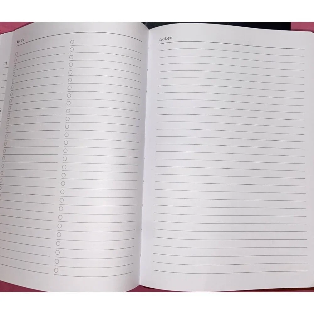 Leeds of London Weekly Planner 2024 Holidays Monthly Career Organizer British‎